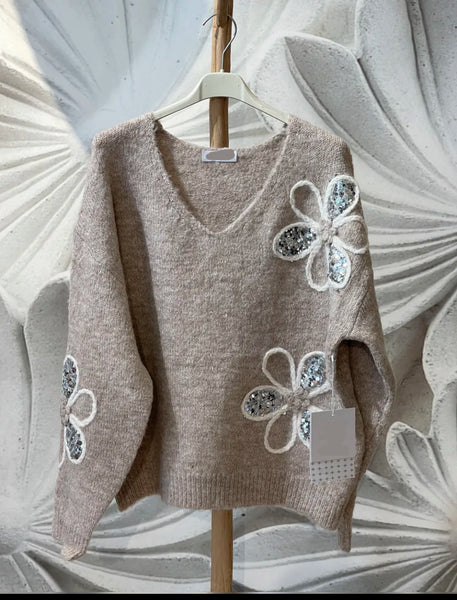 Daisy Knit with Sequin